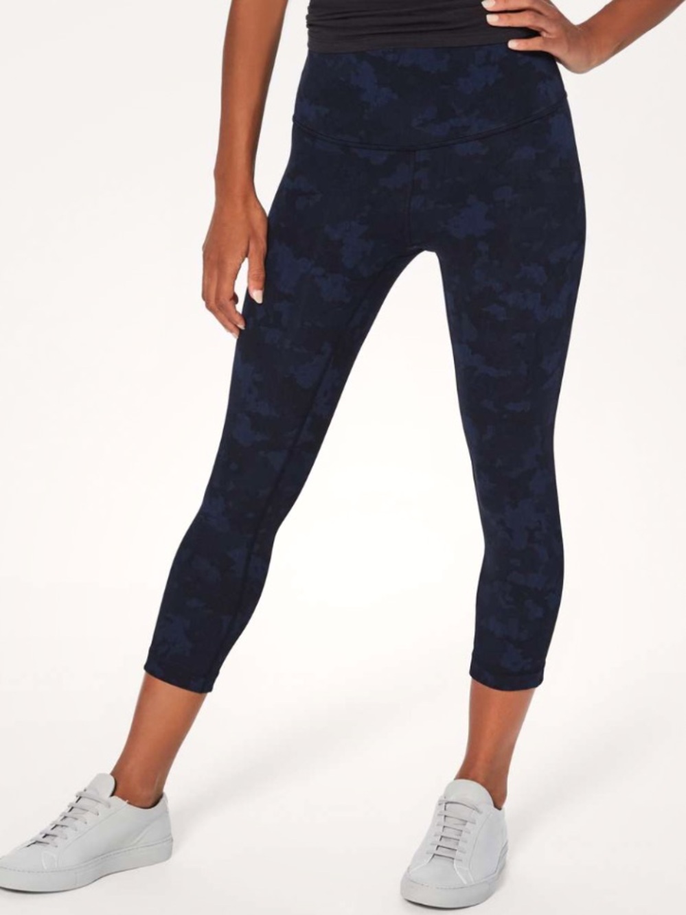 Lululemon Wunder Under Crop High-Rise Navy Camo Capri Leggings blue yoga 6